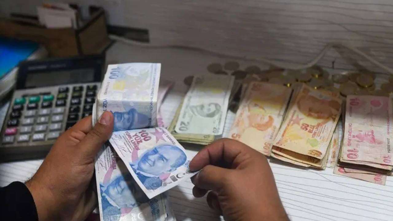 Emeklilerin hesabına koşulsuz 25 bin TL yatacak: Resmen duyurdular 4